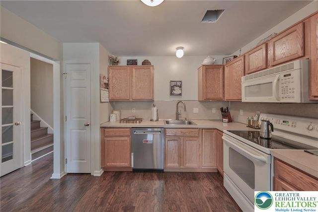 2575 Gillian Lane, Easton, PA 18040