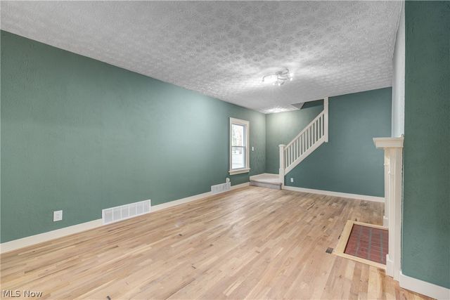 2127 Marlindale Road, Cleveland Heights, OH 44118