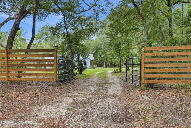 5019 HESKETT Lane, Keystone Heights, FL 32656