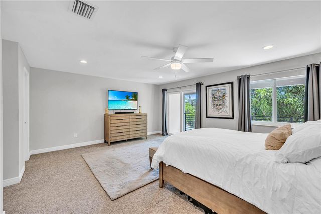 808 NE 15th Ave, Fort Lauderdale, FL 33304