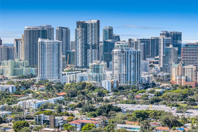 808 NE 15th Ave, Fort Lauderdale, FL 33304