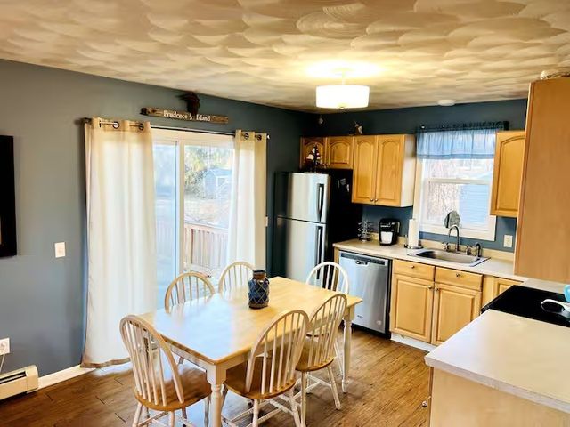 60 Madison Avenue, Portsmouth, RI 02872