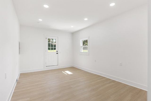 138 Barbara Ave, Gallatin, TN 37066