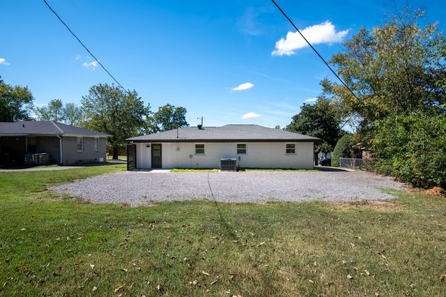 138 Barbara Ave, Gallatin, TN 37066