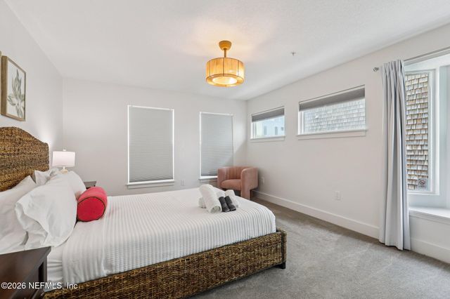 11 19TH Avenue N, Jacksonville Beach, FL 32250