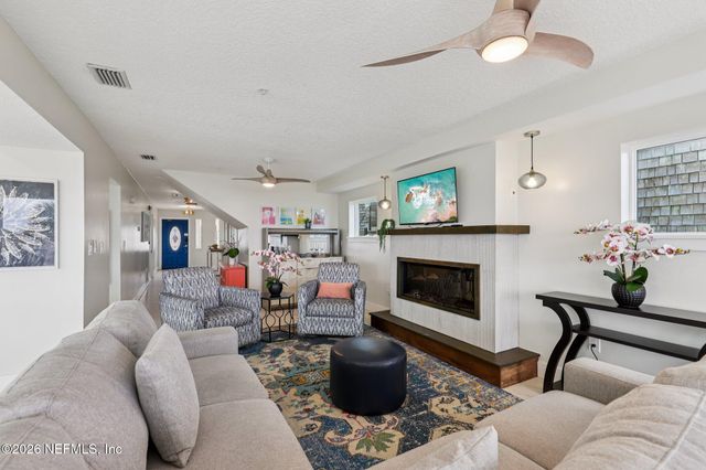 11 19TH Avenue N, Jacksonville Beach, FL 32250