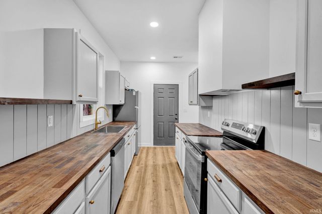 410 S Denby Avenue, Evansville, IN 47713