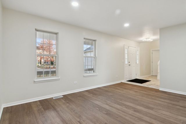 1867 Lake Shore Drive, Romeoville, IL 60446