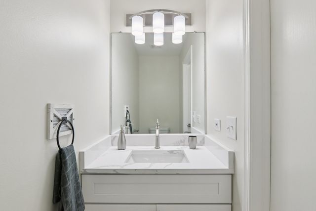 1867 Lake Shore Drive, Romeoville, IL 60446