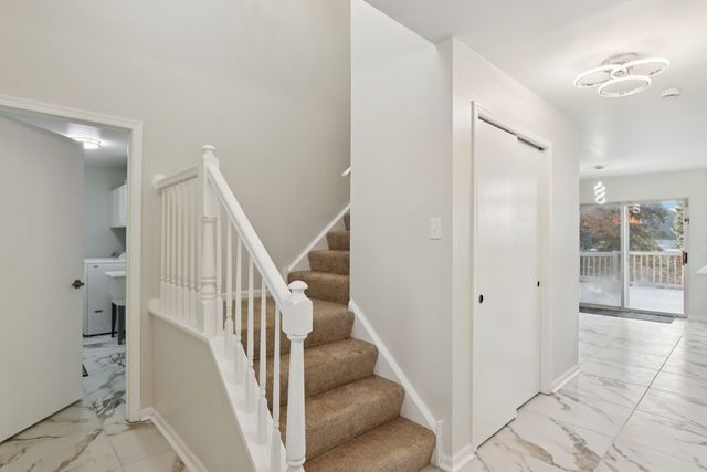 1867 Lake Shore Drive, Romeoville, IL 60446