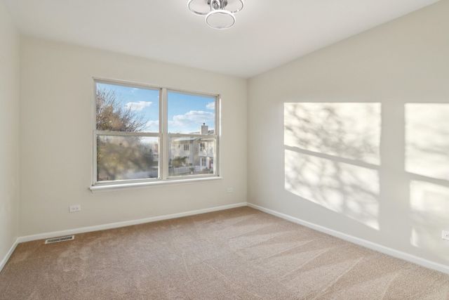 1867 Lake Shore Drive, Romeoville, IL 60446