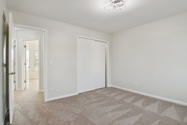 1867 Lake Shore Drive, Romeoville, IL 60446