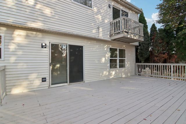 1867 Lake Shore Drive, Romeoville, IL 60446