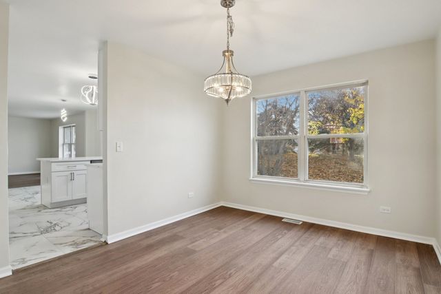 1867 Lake Shore Drive, Romeoville, IL 60446