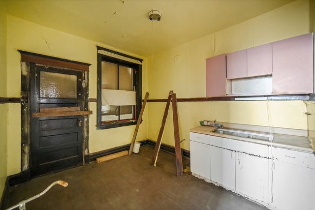 6126 S Green Street, Chicago, IL 60621