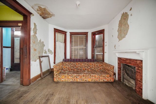 6126 S Green Street, Chicago, IL 60621