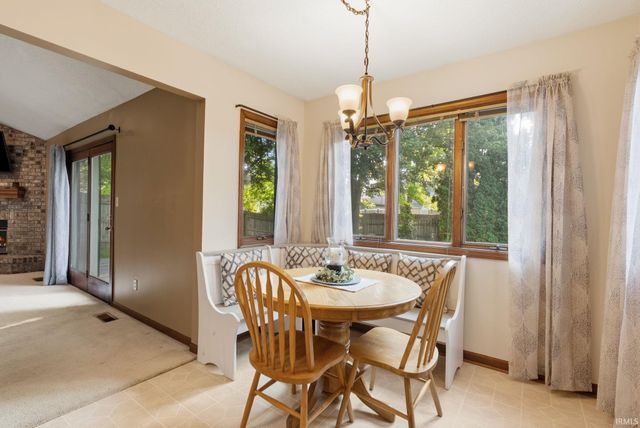 3824 Finchley Court, Fort Wayne, IN 46815