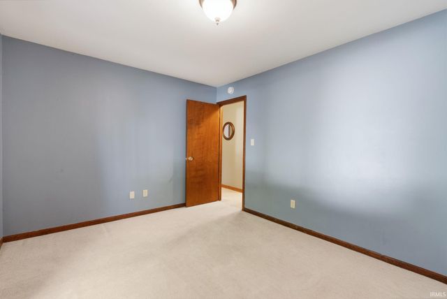 3824 Finchley Court, Fort Wayne, IN 46815