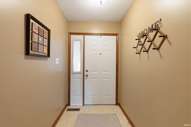3824 Finchley Court, Fort Wayne, IN 46815
