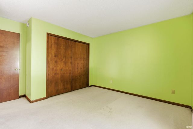 3824 Finchley Court, Fort Wayne, IN 46815