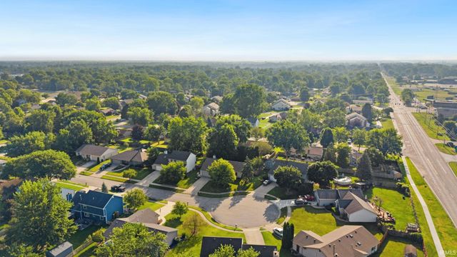 3824 Finchley Court, Fort Wayne, IN 46815