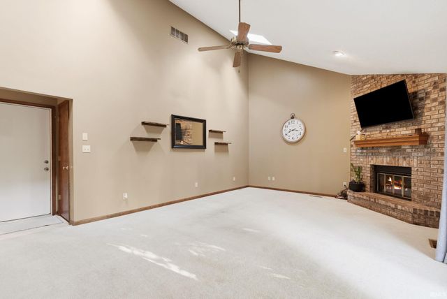 3824 Finchley Court, Fort Wayne, IN 46815
