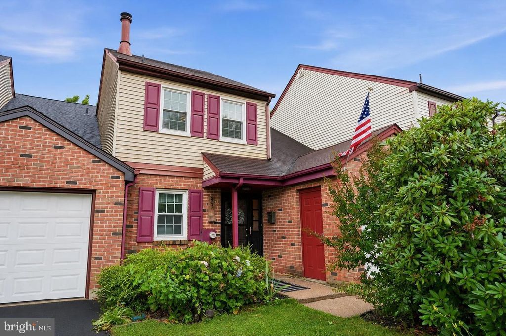 83 ANDOVER DR, Langhorne, PA 19047