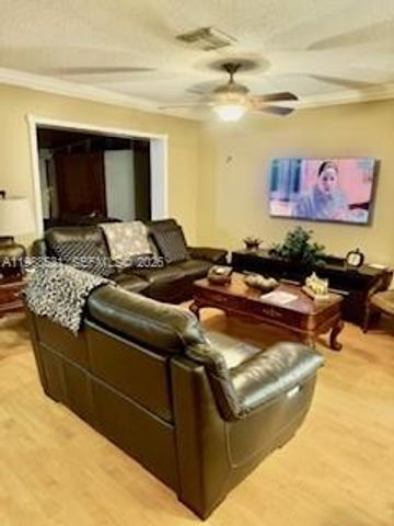 16236 SW 100th Terrace, Miami, FL 33196