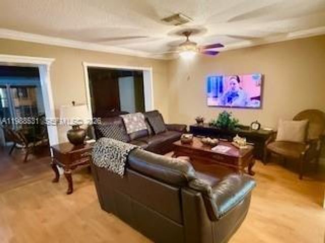 16236 SW 100th Terrace, Miami, FL 33196