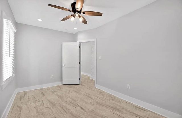 1606 Avenue L, Galveston, TX 77550