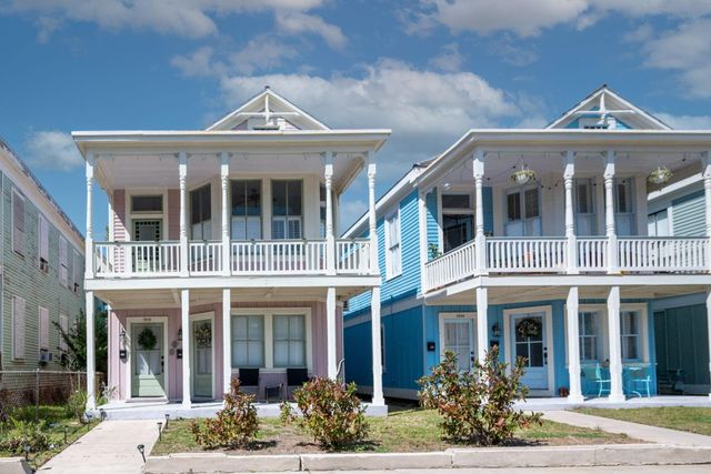 1606 Avenue L, Galveston, TX 77550