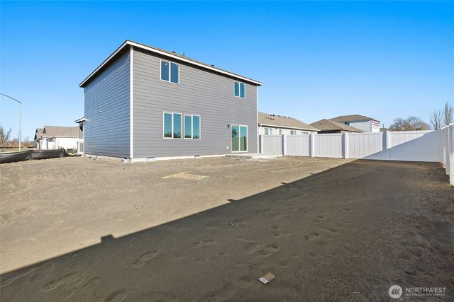 4235 W Sandy Court, Moses Lake, WA 98837