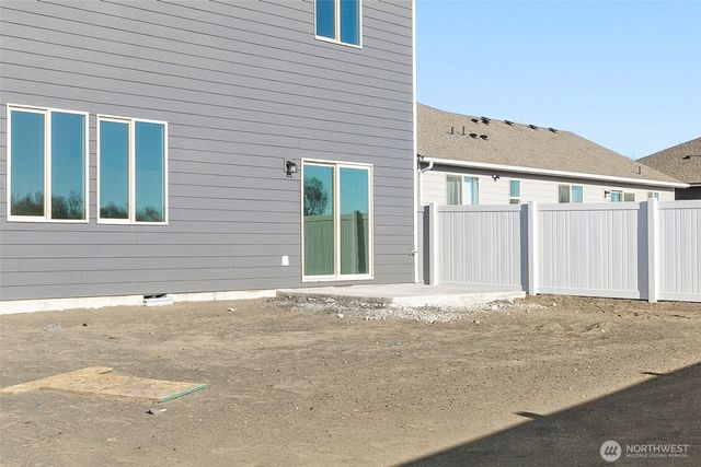 4235 W Sandy Court, Moses Lake, WA 98837