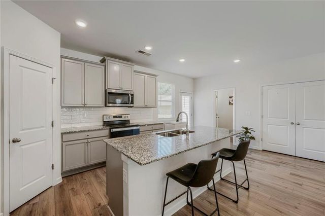 1051 Thomasville Estate Way, Atlanta, GA 30315