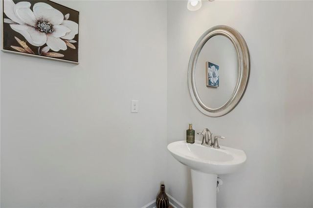1051 Thomasville Estate Way, Atlanta, GA 30315