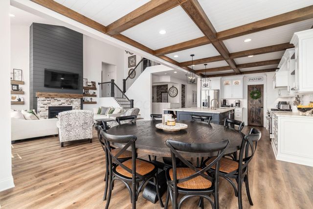 325 Silver Fox Way, Delaware, OH 43015