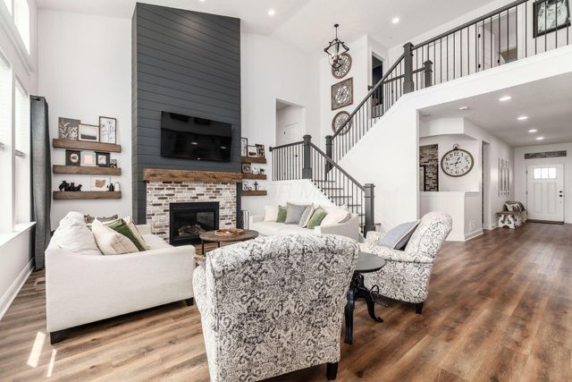 325 Silver Fox Way, Delaware, OH 43015