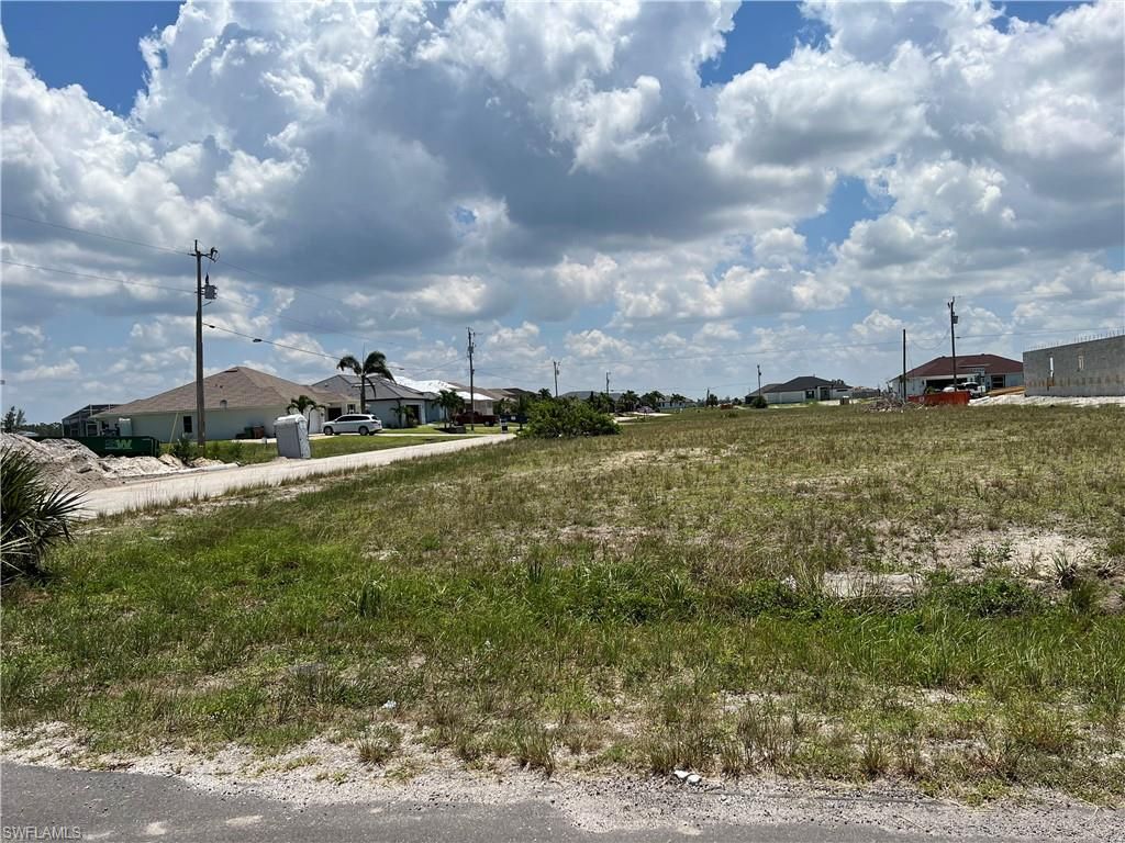 3843 NW 44th AVE, CAPE CORAL, FL 33993 — photo 2
