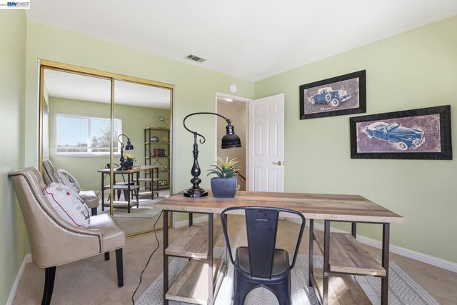 3593 Whitehall Ct, Pleasanton, CA 94588