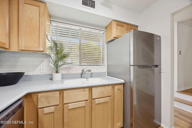 181 SYLVAN Drive, Atlantic Beach, FL 32233