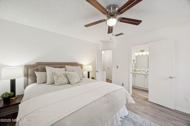 181 SYLVAN Drive, Atlantic Beach, FL 32233