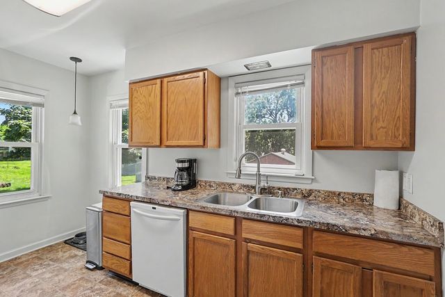 3225 Mahaska Avenue, Des Moines, IA 50317