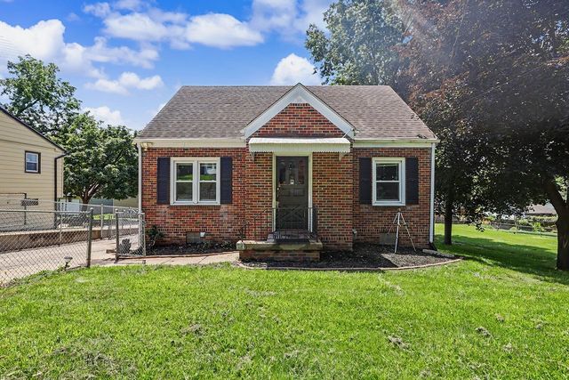 3225 Mahaska Avenue, Des Moines, IA 50317