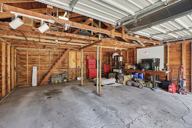3225 Mahaska Avenue, Des Moines, IA 50317