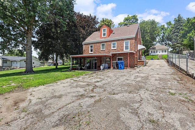 3225 Mahaska Avenue, Des Moines, IA 50317