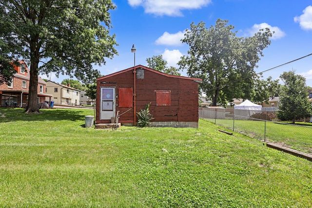 3225 Mahaska Avenue, Des Moines, IA 50317