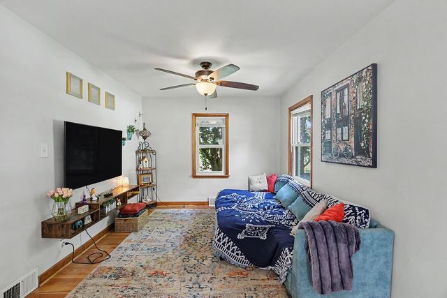 3225 Mahaska Avenue, Des Moines, IA 50317