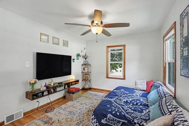 3225 Mahaska Avenue, Des Moines, IA 50317