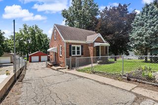 3225 Mahaska Avenue, Des Moines, IA 50317