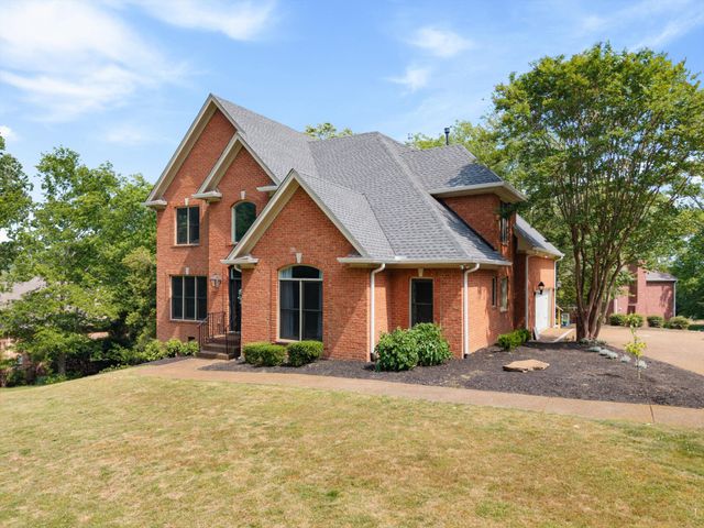 7061 Willowick Dr, Brentwood, TN 37027